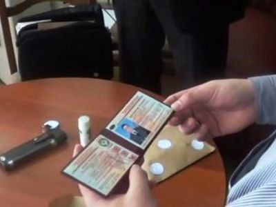 Преступник из полиции. Фото: m.knews.kg Преступник из полиции. Фото: m.knews.kg