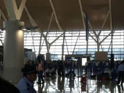 Аэропорт Шанхая Пудун. Фото: day.az. Аэропорт Шанхая Пудун. Фото: day.az.