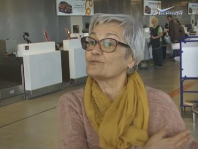 Людмила Кузьмина в аэропорту Самары. Фото: facebook.com Людмила Кузьмина в аэропорту Самары. Фото: facebook.com