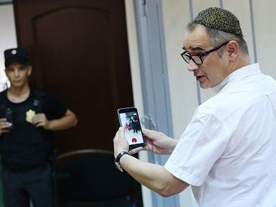 Антон Носик в суде. Источник - openrussia.org Антон Носик в суде. Источник - openrussia.org