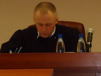 Cудья Алексей Втюрин. Фото: Лиза Охайзина, Каспаров.Ru Cудья Алексей Втюрин. Фото: Лиза Охайзина, Каспаров.Ru