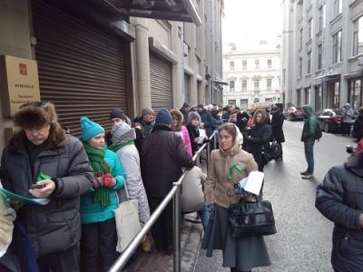 "Защитники Живописной". Фото: twitter.com/ynikitenko "Защитники Живописной". Фото: twitter.com/ynikitenko