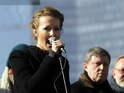 К Собчак на митинге. Источник - uznayvse.ru К Собчак на митинге. Источник - uznayvse.ru