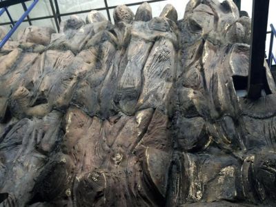 Литейный цех Георгия Франгуляна, где создается 30-метровый мемориал "Стена скорби". Фото: president-sovet.ru Литейный цех Георгия Франгуляна, где создается 30-метровый мемориал "Стена скорби". Фото: president-sovet.ru