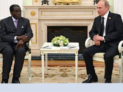 Р.Мугабе и В.Путин. Истчоник - defence-line.org Р.Мугабе и В.Путин. Истчоник - defence-line.org