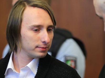 Обвиняемый в подрыве автобуса "Боруссия" Сергей В. Фото: bild.de Обвиняемый в подрыве автобуса "Боруссия" Сергей В. Фото: bild.de