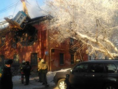 Кран упал на дом. Фото: 43.mchs.gov.ru Кран упал на дом. Фото: 43.mchs.gov.ru