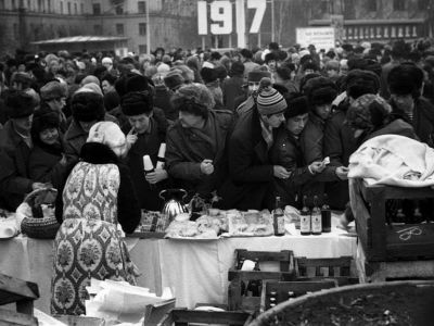 Очередь в СССР. Публикуется в www.facebook.com/babchenkoa Очередь в СССР. Публикуется в www.facebook.com/babchenkoa