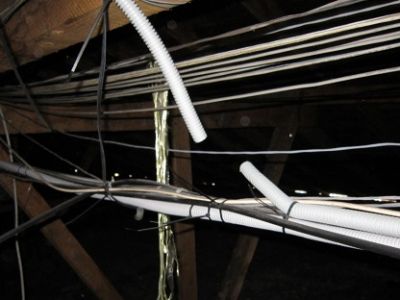 Поврежденный кабель. Фото: skr.su Поврежденный кабель. Фото: skr.su