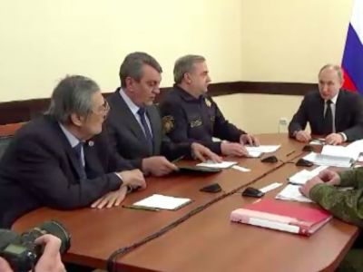 Губернатор Кемеровской области А.Тулеев на совещании с В.Путиным, Кемерово, 27.3.18. Источник - bloknot.ru Губернатор Кемеровской области А.Тулеев на совещании с В.Путиным, Кемерово, 27.3.18. Источник - bloknot.ru