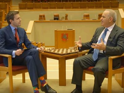 Гарри Каспаров и Андрюс Тапинас Гарри Каспаров и Андрюс Тапинас