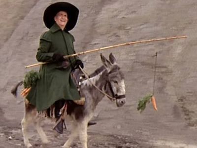 Морковка для ослика. Луи де Фюнес. Морковка для ослика. Луи де Фюнес.