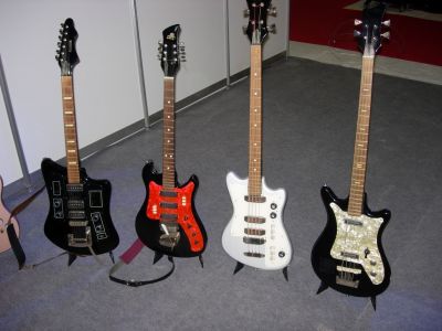 Советские электрогитары. Фото: 22-91.ru Советские электрогитары. Фото: 22-91.ru