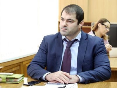 Заместитель мэра Курбан Курбанов. Фото: mkala.ru Заместитель мэра Курбан Курбанов. Фото: mkala.ru