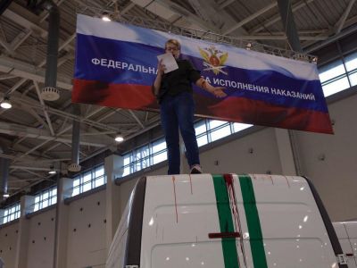 Акция Ольги Шалиной "Кровавый автозак" на выставке "Интерполитех", 25.10.18. Фото: t.me/stormdaily Акция Ольги Шалиной "Кровавый автозак" на выставке "Интерполитех", 25.10.18. Фото: t.me/stormdaily