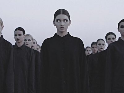 Кадр из видео группы IC3PEAK (Айспик). Скрин: t.me/SerpomPo Кадр из видео группы IC3PEAK (Айспик). Скрин: t.me/SerpomPo