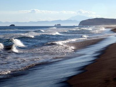 Камчатка. Побережье Тихого океана. Фото: komanda-k.ru Камчатка. Побережье Тихого океана. Фото: komanda-k.ru