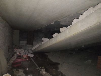 Стены технического этажа, где произошло обрушение. Фото: ГУ МЧС по Пермскому краю Стены технического этажа, где произошло обрушение. Фото: ГУ МЧС по Пермскому краю