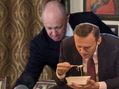 Псевдовстреча Пригожина и Навального. Фотошоп: t.me/navalny Псевдовстреча Пригожина и Навального. Фотошоп: t.me/navalny