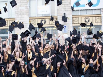 Студенты ВШЭ Студенты ВШЭ