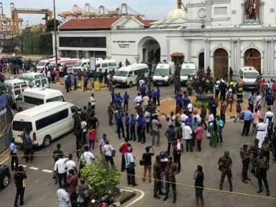 Взрыв В Шри-Ланке. Фото: REUTERS Взрыв В Шри-Ланке. Фото: REUTERS