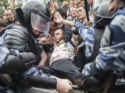 Задержание Руслана Шаведдинова. Фото: AP Задержание Руслана Шаведдинова. Фото: AP