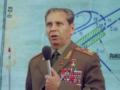 Маршал Николай Огарков ("объяснение" по южнокорейскому "Боингу"), 1983 г. Фото ТАСС Маршал Николай Огарков ("объяснение" по южнокорейскому "Боингу"), 1983 г. Фото ТАСС