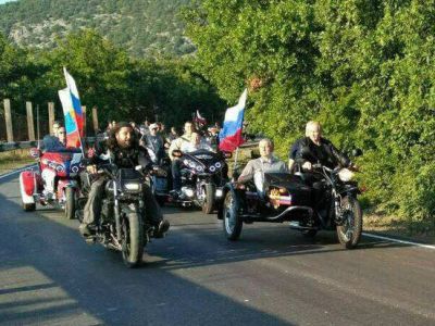 Владимир Путин на байк-шоу "Ночных волков", 10.8.19. Фото: uazmi.net Владимир Путин на байк-шоу "Ночных волков", 10.8.19. Фото: uazmi.net