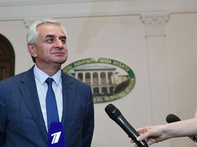 Рауль Хаджимба. Фото: Илья Питалев / РИА Новости Рауль Хаджимба. Фото: Илья Питалев / РИА Новости