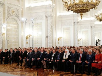 Перед началом ежегодного послания президента России Владимира Путина Федеральному собранию в Кремле. Декабрь 2016 года. Фото: Дмитрий Астахов / РИА Новости Перед началом ежегодного послания президента России Владимира Путина Федеральному собранию в Кремле. Декабрь 2016 года. Фото: Дмитрий Астахов / РИА Новости