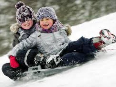 катание с ледяной горки катание с ледяной горки