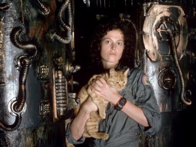 Сигурни Уивер в роли лейтенанта Рипли в к/ф "Чужой": filmpro.ru Сигурни Уивер в роли лейтенанта Рипли в к/ф "Чужой": filmpro.ru