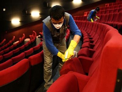 Санобработка кинотеатра. Фото: Александр Кряжев/РИА Новости Санобработка кинотеатра. Фото: Александр Кряжев/РИА Новости