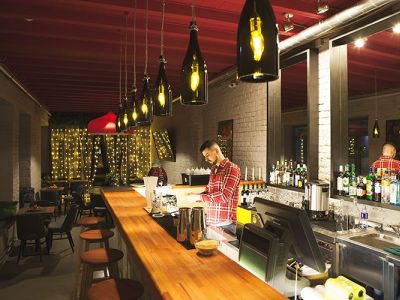 Небольшой бар. Фото: daily.afisha.ru Небольшой бар. Фото: daily.afisha.ru