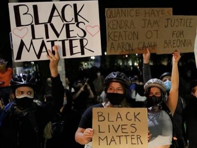 Демонстрация сторонников BLM. Фото: AP Photo Демонстрация сторонников BLM. Фото: AP Photo