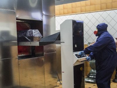 Кремирование тел зараженных коронавирусом. Фото: Густаво Зырянова/Сиб.фм Кремирование тел зараженных коронавирусом. Фото: Густаво Зырянова/Сиб.фм