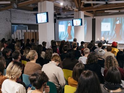 Лекция в музее современного искусства "Гараж". Фото: garagemca.org Лекция в музее современного искусства "Гараж". Фото: garagemca.org