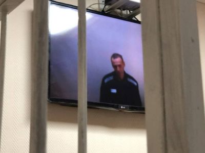 Алексей Навальный, участвующий в заседании суда по видеосвязи. Фото: Василий Полонский / Дождь Алексей Навальный, участвующий в заседании суда по видеосвязи. Фото: Василий Полонский / Дождь