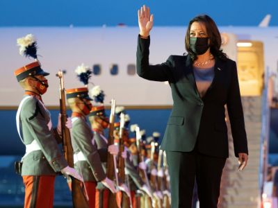 Вице-президент США Камала Харрис в ходе визита в Гватемалу. Фото: www.bangkokpost.com Вице-президент США Камала Харрис в ходе визита в Гватемалу. Фото: www.bangkokpost.com