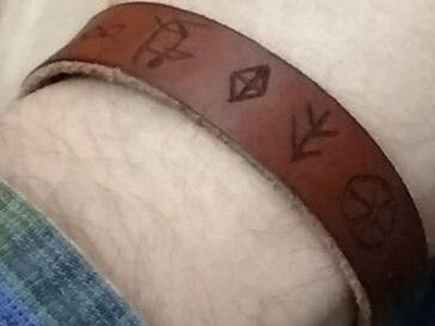 "Экстремистский" браслет. Фото: "Idel.Реалии" "Экстремистский" браслет. Фото: "Idel.Реалии"