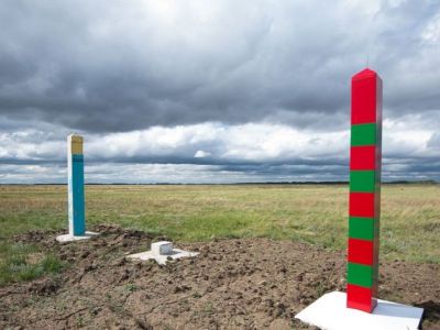 Российско-казахская граница Фото: Википедия Российско-казахская граница Фото: Википедия