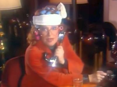 Алла Пугачёва. Клип "Делу время" Алла Пугачёва. Клип "Делу время"