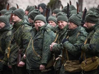 Мобилизация граждан "ЛНР". Фото: Станислав Красильников / ТАСС) Мобилизация граждан "ЛНР". Фото: Станислав Красильников / ТАСС)