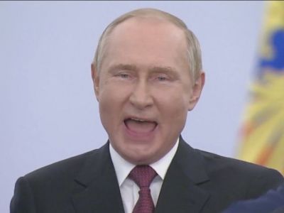 Владимир Путин на церемонии присоединения аннексированных территорий. Скрин видео: facebook.com Владимир Путин на церемонии присоединения аннексированных территорий. Скрин видео: facebook.com