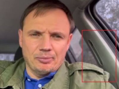 Кирилл Стремоусов и убранный ремень безопасности. Фото: t.me/vatnoeboloto Кирилл Стремоусов и убранный ремень безопасности. Фото: t.me/vatnoeboloto