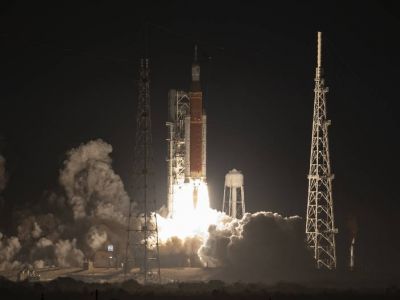 Старт ракеты SLS с космическим кораблем "Орион". Фото: NASA/Bill Ingalls Старт ракеты SLS с космическим кораблем "Орион". Фото: NASA/Bill Ingalls