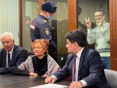 Илья Яшин в Мещанском суде Москвы, 9.12.22. Фото: t.me/orda_kz Илья Яшин в Мещанском суде Москвы, 9.12.22. Фото: t.me/orda_kz