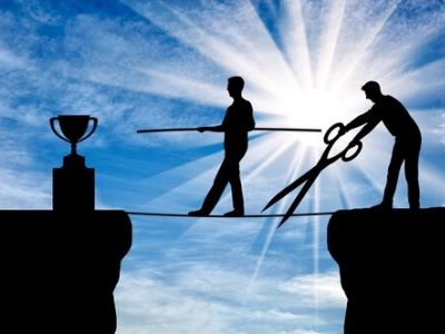 Зависть. Иллюстрация: bhappy.me Зависть. Иллюстрация: bhappy.me