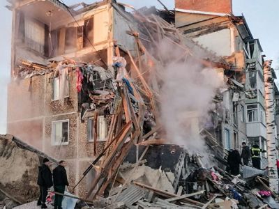 Обрушение дома. Фото: МЧС России/ТАСС Обрушение дома. Фото: МЧС России/ТАСС