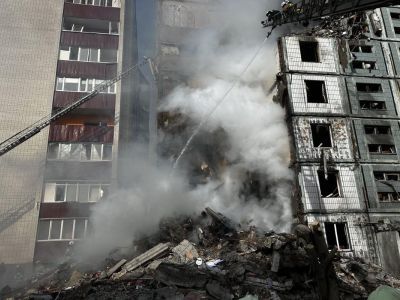 Обрушение дома. Фото: УНИАН Обрушение дома. Фото: УНИАН